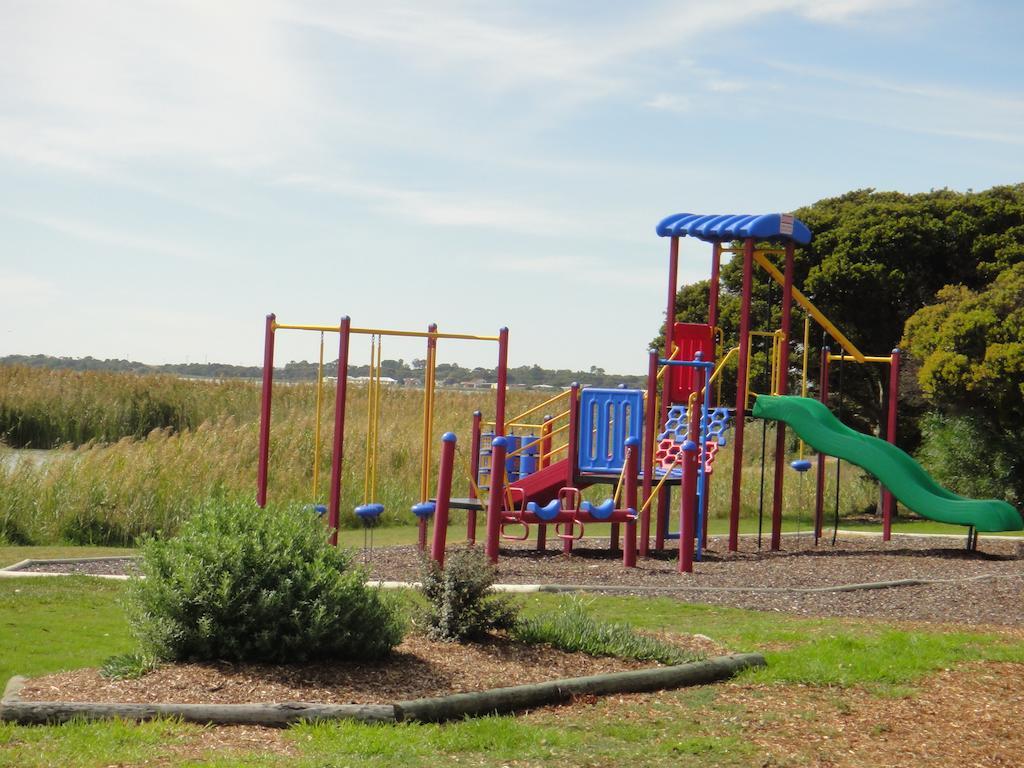 Hotel Lake Albert Caravan Park Meningie Esterno foto