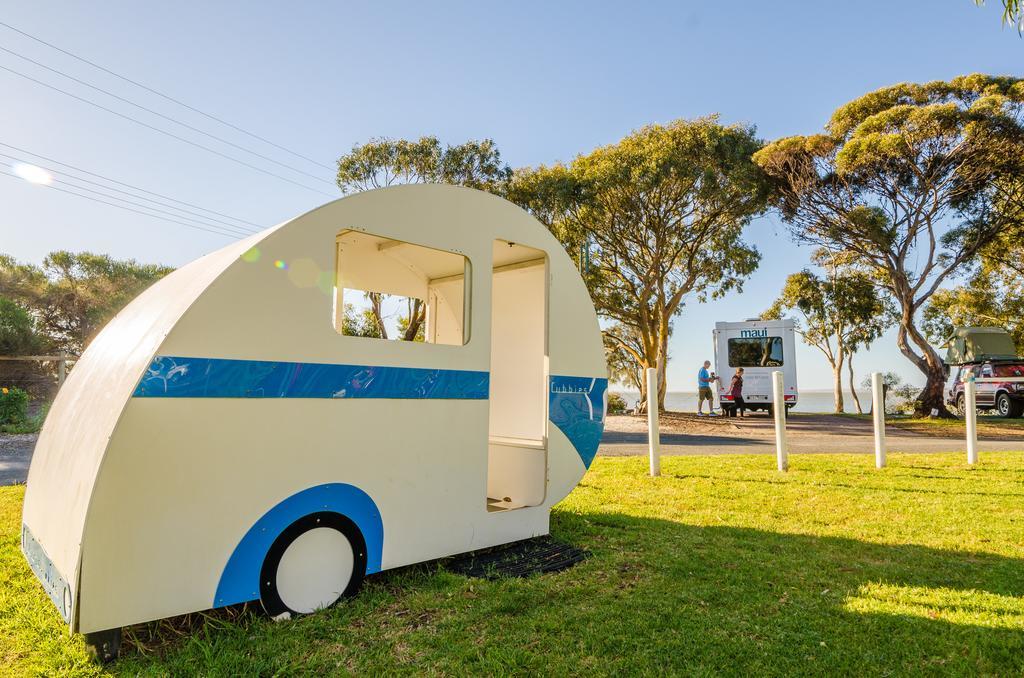 Hotel Lake Albert Caravan Park Meningie Esterno foto