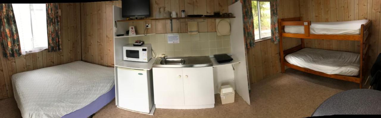 Hotel Lake Albert Caravan Park Meningie Esterno foto